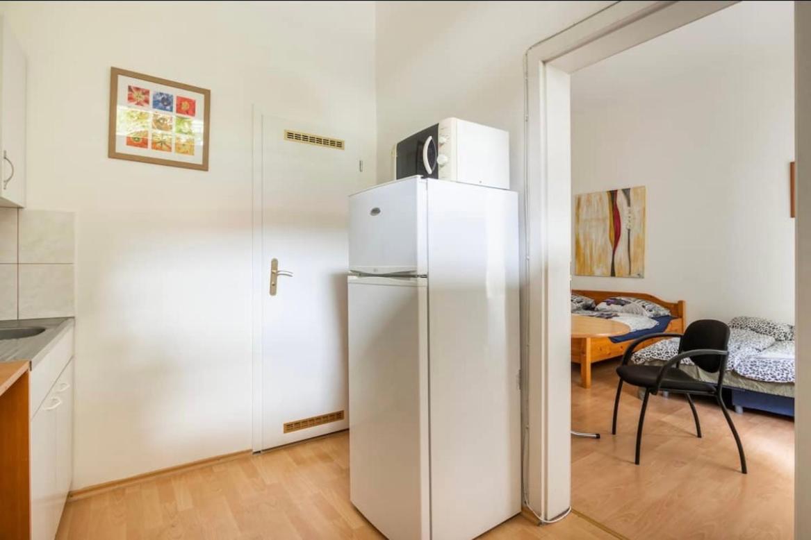 Apartment Stepanska Prága Kültér fotó